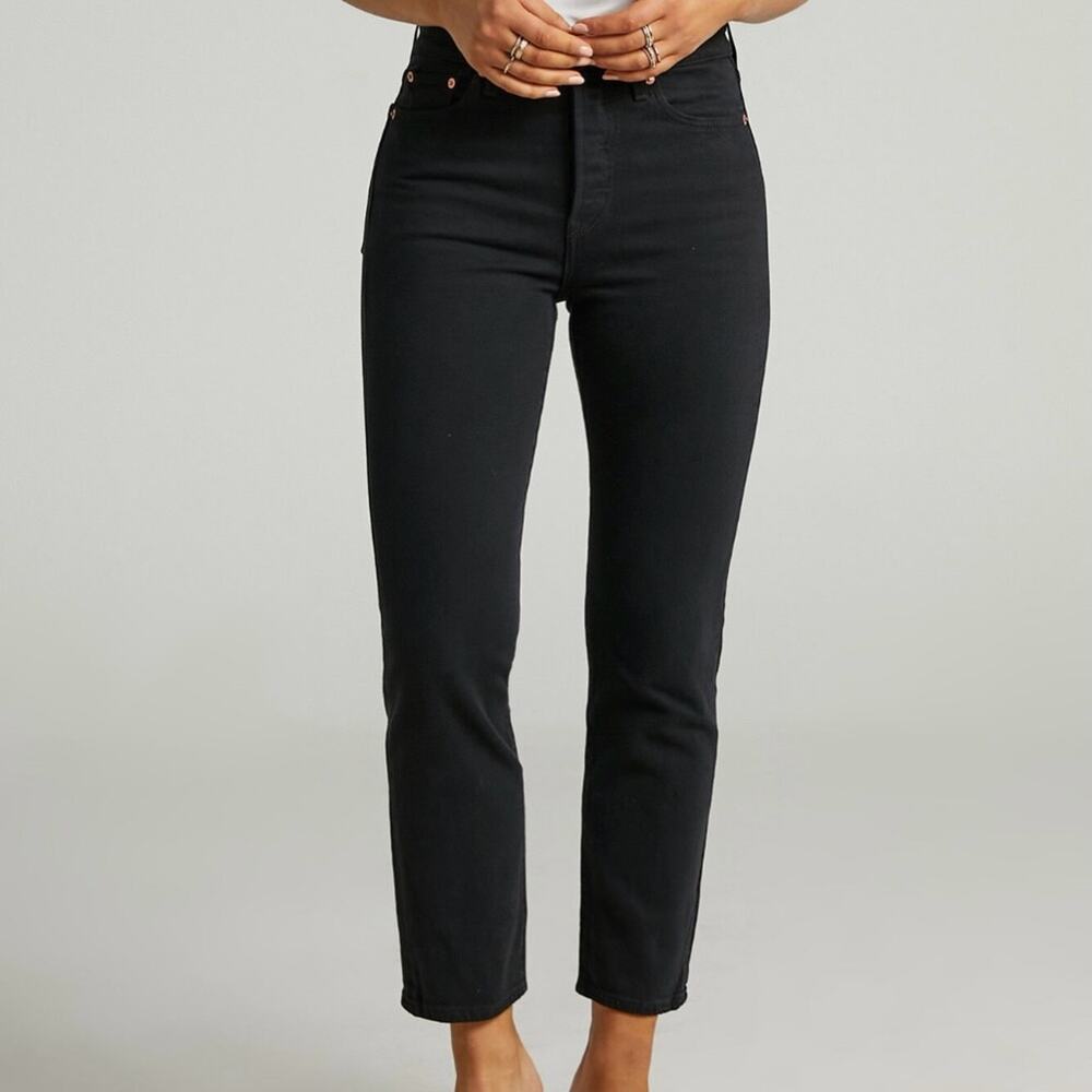 Levi’s Premium Denim Wedgie Straight In Black Size 25